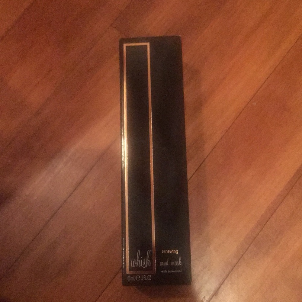 Which renewing Mud mask
